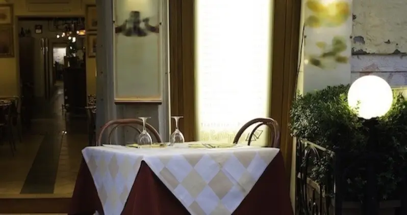 Only Italian Restaurant In Small Town Already Fully Booked Through Valentine’s Day 2025, Wide Open Every Other Night