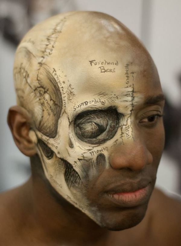 best-viral-pictures-of-week-skull