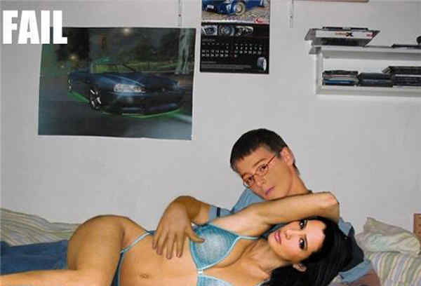 funniest-facebook-photoshop-fails-fake-girlfriend