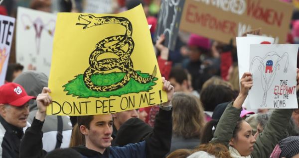 Dont Pee On Me Funny Signs Womens March 2017