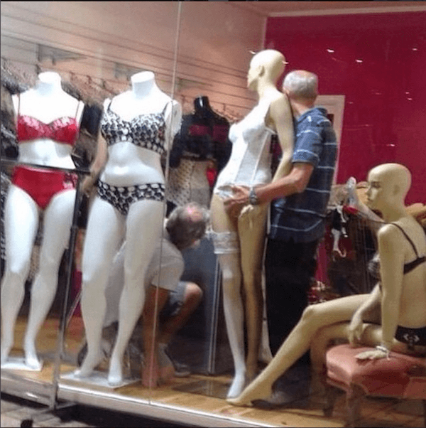 Mannequin Dance