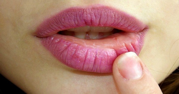 Matte Lips Hack